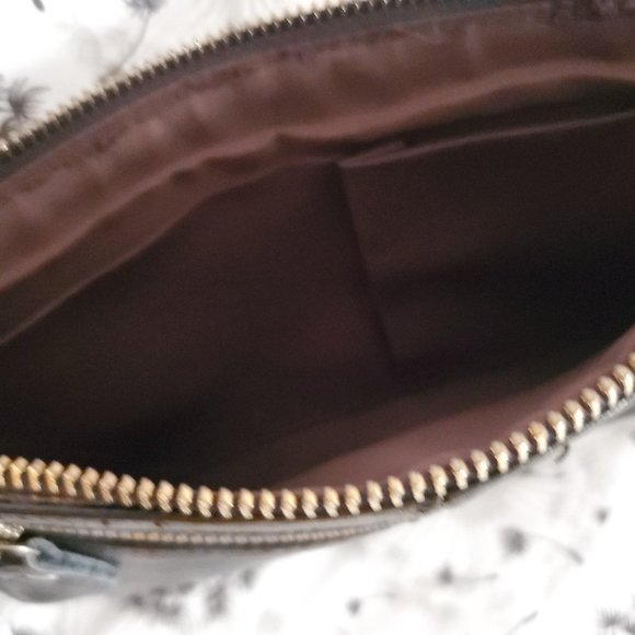 BLACK LEATHER WRISTLET NWOT - Picture 3 of 4
